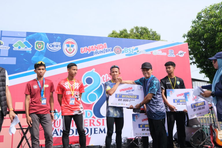 Unanda Run Diikuti 700 Pelari, Tutup Rangkaian Milad ke-27 Universitas Andi Djemma